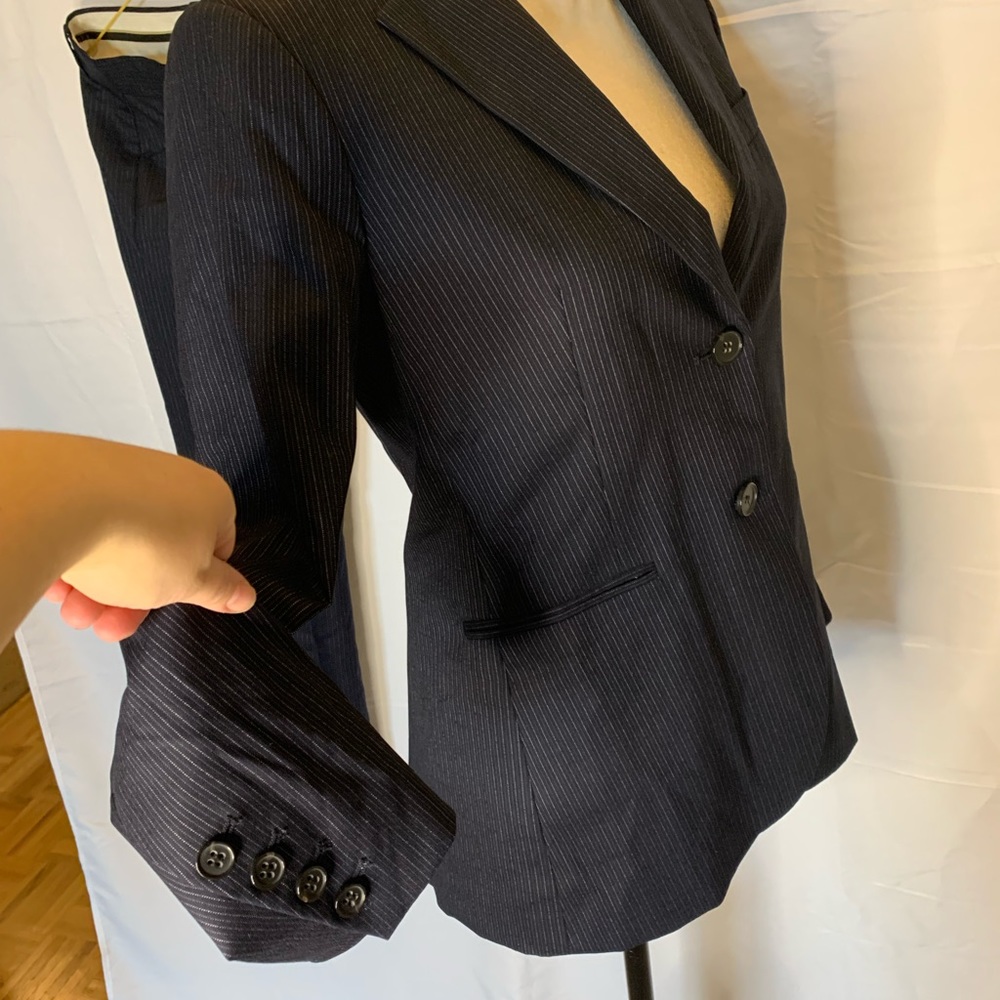Theory suit jacket and pants size 4 - Picture 11 of 16